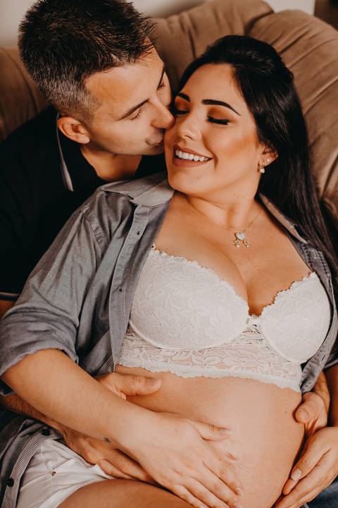 Ensaio Gestante; Mãe de Menina; Fotografia gestante; Fotografia gestante São Leopoldo; Fotografia gestante; Fotografia de família; São Leopoldo; Fotografia com animais; Ensaio de família; Gravidez; Grêmio;'