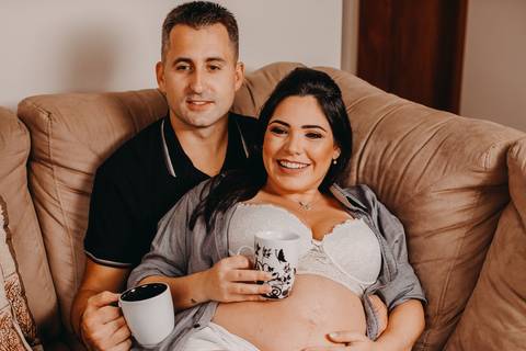 Ensaio Gestante; Mãe de Menina; Fotografia gestante; Fotografia gestante São Leopoldo; Fotografia gestante; Fotografia de família; São Leopoldo; Fotografia com animais; Ensaio de família; Gravidez; Grêmio;'