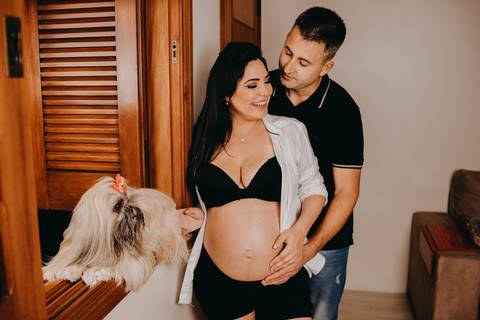 Ensaio Gestante; Mãe de Menina; Fotografia gestante; Fotografia gestante São Leopoldo; Fotografia gestante; Fotografia de família; São Leopoldo; Fotografia com animais; Ensaio de família; Gravidez; Grêmio;'