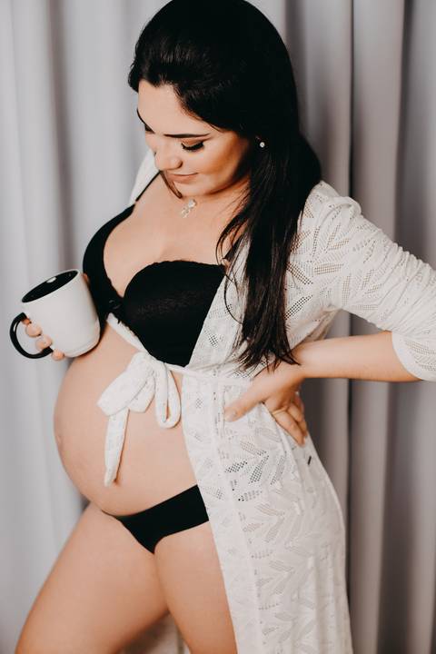 Ensaio Gestante; Mãe de Menina; Fotografia gestante; Fotografia gestante São Leopoldo; Fotografia gestante; Fotografia de família; São Leopoldo; Fotografia com animais; Ensaio de família; Gravidez; Grêmio;'