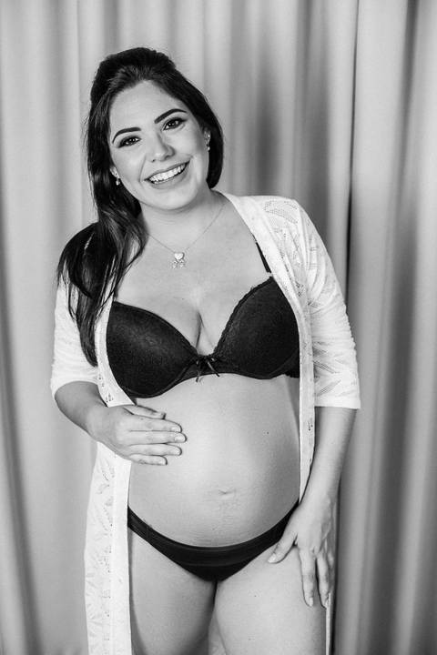 Ensaio Gestante; Mãe de Menina; Fotografia gestante; Fotografia gestante São Leopoldo; Fotografia gestante; Fotografia de família; São Leopoldo; Fotografia com animais; Ensaio de família; Gravidez; Grêmio;'