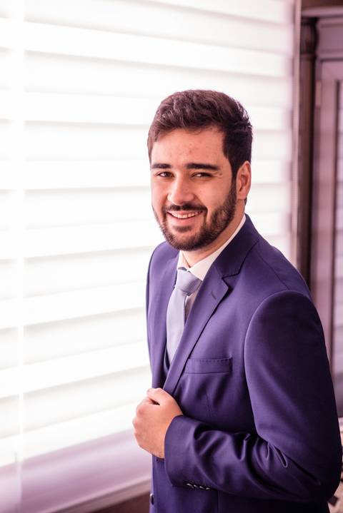 Maquiagem; Making of; Noiva; Noivo; Pré Wedding; Street Wedding; Celina Munhoz; Adriana Kruger; Manu Garcia; Camarim Madri; Wandering Wedding; São Francisco de Paula; Fotografia de Casal; Fotografia de Casamento; Pré Wedding; São Leopoldo; Belo Horizonte;'