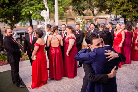 Maquiagem; Making of; Noiva; Noivo; Pré Wedding; Street Wedding; Celina Munhoz; Adriana Kruger; Manu Garcia; Camarim Madri; Wandering Wedding; São Francisco de Paula; Fotografia de Casal; Fotografia de Casamento; Pré Wedding; São Leopoldo; Belo Horizonte;'