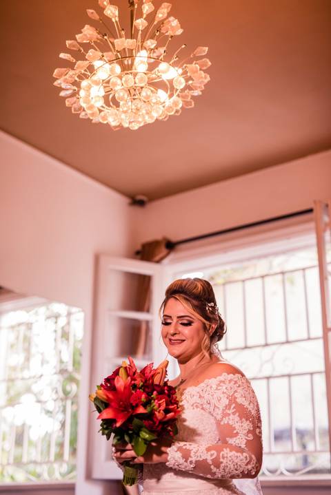 Maquiagem; Making of; Noiva; Noivo; Pré Wedding; Street Wedding; Celina Munhoz; Adriana Kruger; Manu Garcia; Camarim Madri; Wandering Wedding; São Francisco de Paula; Fotografia de Casal; Fotografia de Casamento; Pré Wedding; São Leopoldo; Belo Horizonte;'