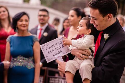 Maquiagem; Making of; Noiva; Noivo; Pré Wedding; Street Wedding; Celina Munhoz; Adriana Kruger; Manu Garcia; Camarim Madri; Wandering Wedding; São Francisco de Paula; Fotografia de Casal; Fotografia de Casamento; Pré Wedding; São Leopoldo; Belo Horizonte;'