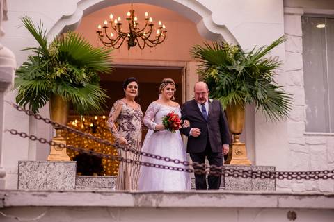Maquiagem; Making of; Noiva; Noivo; Pré Wedding; Street Wedding; Celina Munhoz; Adriana Kruger; Manu Garcia; Camarim Madri; Wandering Wedding; São Francisco de Paula; Fotografia de Casal; Fotografia de Casamento; Pré Wedding; São Leopoldo; Belo Horizonte;'