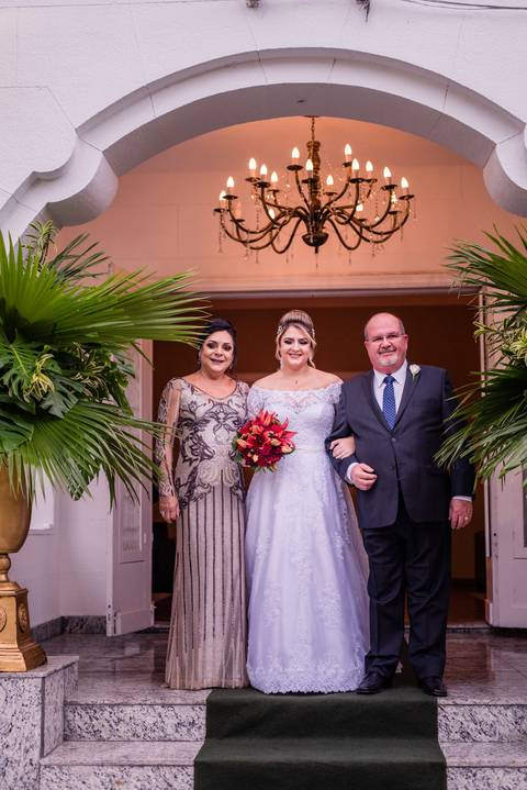 Maquiagem; Making of; Noiva; Noivo; Pré Wedding; Street Wedding; Celina Munhoz; Adriana Kruger; Manu Garcia; Camarim Madri; Wandering Wedding; São Francisco de Paula; Fotografia de Casal; Fotografia de Casamento; Pré Wedding; São Leopoldo; Belo Horizonte;'