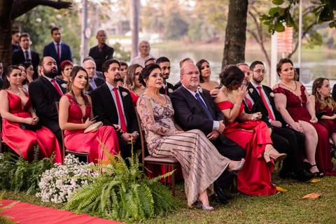 Maquiagem; Making of; Noiva; Noivo; Pré Wedding; Street Wedding; Celina Munhoz; Adriana Kruger; Manu Garcia; Camarim Madri; Wandering Wedding; São Francisco de Paula; Fotografia de Casal; Fotografia de Casamento; Pré Wedding; São Leopoldo; Belo Horizonte;'
