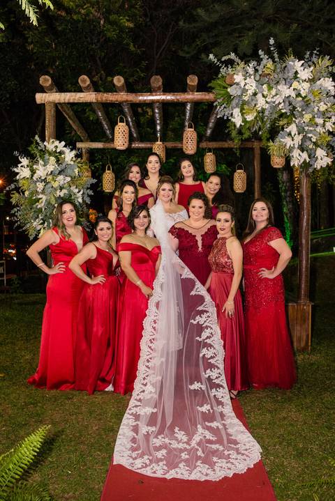 Maquiagem; Making of; Noiva; Noivo; Pré Wedding; Street Wedding; Celina Munhoz; Adriana Kruger; Manu Garcia; Camarim Madri; Wandering Wedding; São Francisco de Paula; Fotografia de Casal; Fotografia de Casamento; Pré Wedding; São Leopoldo; Belo Horizonte;'