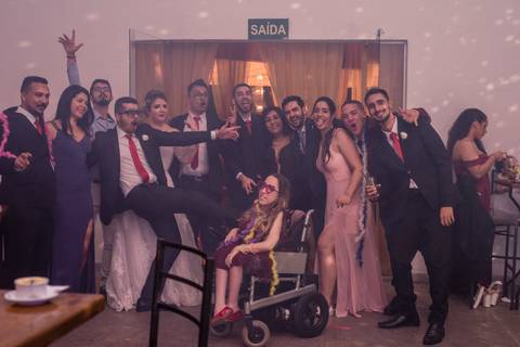 Maquiagem; Making of; Noiva; Noivo; Pré Wedding; Street Wedding; Celina Munhoz; Adriana Kruger; Manu Garcia; Camarim Madri; Wandering Wedding; São Francisco de Paula; Fotografia de Casal; Fotografia de Casamento; Pré Wedding; São Leopoldo; Belo Horizonte;'
