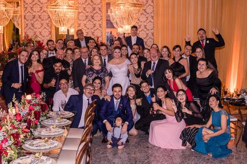 Maquiagem; Making of; Noiva; Noivo; Pré Wedding; Street Wedding; Celina Munhoz; Adriana Kruger; Manu Garcia; Camarim Madri; Wandering Wedding; São Francisco de Paula; Fotografia de Casal; Fotografia de Casamento; Pré Wedding; São Leopoldo; Belo Horizonte;'