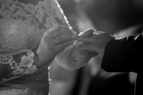 Maquiagem; Making of; Noiva; Noivo; Pré Wedding; Street Wedding; Celina Munhoz; Adriana Kruger; Manu Garcia; Camarim Madri; Wandering Wedding; São Francisco de Paula; Fotografia de Casal; Fotografia de Casamento; Pré Wedding; São Leopoldo; Belo Horizonte;'