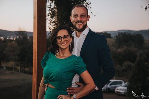 Maquiagem; Making of; Noiva; Noivo; Pré Wedding; Street Wedding; Celina Munhoz; Adriana Kruger; Manu Garcia; Camarim Madri; Wandering Wedding; São Francisco de Paula; Fotografia de Casal; Fotografia de Casamento; Pré Wedding; São Leopoldo; Belo Horizonte;'