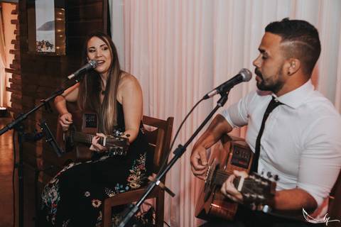 Maquiagem; Making of; Noiva; Noivo; Pré Wedding; Street Wedding; Celina Munhoz; Adriana Kruger; Manu Garcia; Camarim Madri; Wandering Wedding; São Francisco de Paula; Fotografia de Casal; Fotografia de Casamento; Pré Wedding; São Leopoldo; Belo Horizonte;'