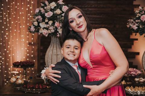 Maquiagem; Making of; Noiva; Noivo; Pré Wedding; Street Wedding; Celina Munhoz; Adriana Kruger; Manu Garcia; Camarim Madri; Wandering Wedding; São Francisco de Paula; Fotografia de Casal; Fotografia de Casamento; Pré Wedding; São Leopoldo; Belo Horizonte;'