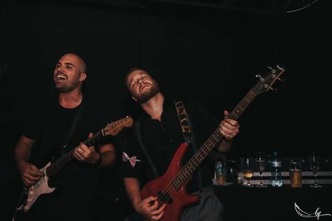 Maquiagem; Making of; Noiva; Noivo; Pré Wedding; Street Wedding; Celina Munhoz; Adriana Kruger; Manu Garcia; Camarim Madri; Wandering Wedding; São Francisco de Paula; Fotografia de Casal; Fotografia de Casamento; Pré Wedding; São Leopoldo; Belo Horizonte;'