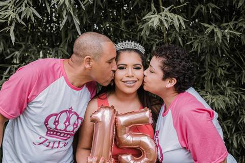 Ensaio feminino; Fotografia feminina; Recanto Bueno; Celina Munhoz; Novo Hamburgo; Fotografia Lifestyle; Nova Petropolis; Ensaio Teen; Ensaio 15th; 15 anos; Fotografo de 15 Anos; Debutante; Camarim Madri; Adriana Krieger; Manu Garcia;'