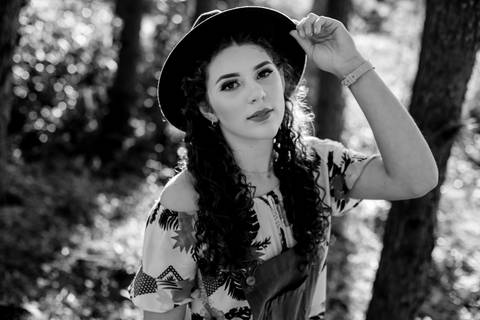 Ensaio feminino; Fotografia feminina; Recanto Bueno; Celina Munhoz; Novo Hamburgo; Fotografia Lifestyle; Nova Petropolis; Ensaio Teen; Ensaio 15th; 15 anos; Fotografo de 15 Anos; Debutante; Camarim Madri; Adriana Krieger; Manu Garcia;'