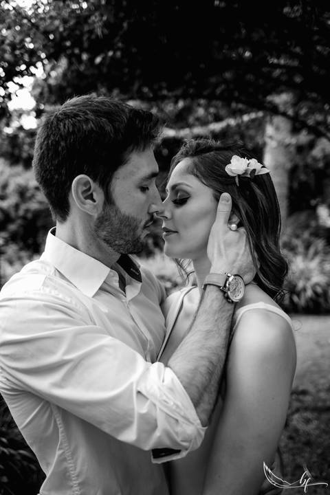 Maquiagem; Making of; Noiva; Noivo; Pré Wedding; Street Wedding; Celina Munhoz; Adriana Kruger; Manu Garcia; Camarim Madri; Wandering Wedding; São Francisco de Paula; Fotografia de Casal; Fotografia de Casamento; Pré Wedding; São Leopoldo; Belo Horizonte;'