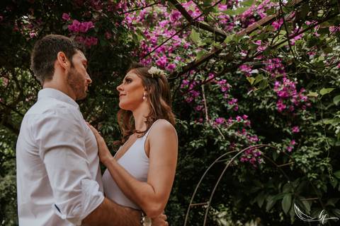 Maquiagem; Making of; Noiva; Noivo; Pré Wedding; Street Wedding; Celina Munhoz; Adriana Kruger; Manu Garcia; Camarim Madri; Wandering Wedding; São Francisco de Paula; Fotografia de Casal; Fotografia de Casamento; Pré Wedding; São Leopoldo; Belo Horizonte;'