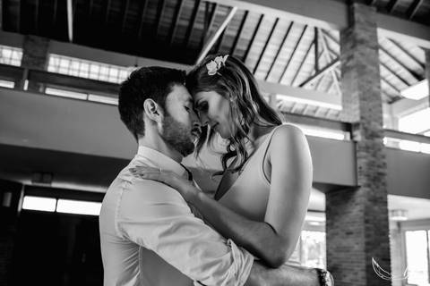 Maquiagem; Making of; Noiva; Noivo; Pré Wedding; Street Wedding; Celina Munhoz; Adriana Kruger; Manu Garcia; Camarim Madri; Wandering Wedding; São Francisco de Paula; Fotografia de Casal; Fotografia de Casamento; Pré Wedding; São Leopoldo; Belo Horizonte;'