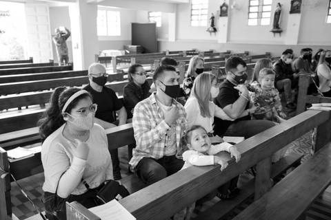 Paroquia Santa Catarina; Fotografia de Família; Fotografo de Eventos; São Leopoldo; Novo Hamburgo; Dois Irmãos; Ivoti; Esteio; Fotografo de Batizado; Fotografia de Batizado; Batizado; Catedral Basílica São Luiz Gonzaga; Paroquia São Jose Operário;'