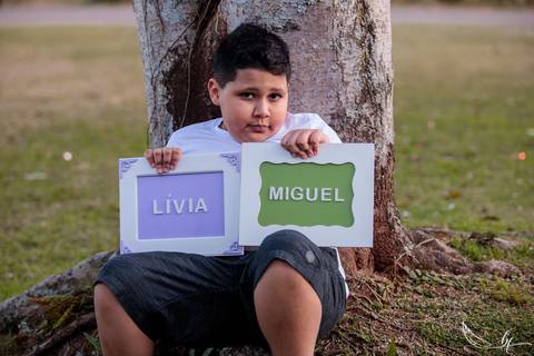 Ensaio Gestante; Mãe de Menina; Fotografia gestante; Fotografia gestante São Leopoldo; Fotografia gestante; Fotografia de família; São Leopoldo; Fotografia com animais; Ensaio de família; Gravidez;'