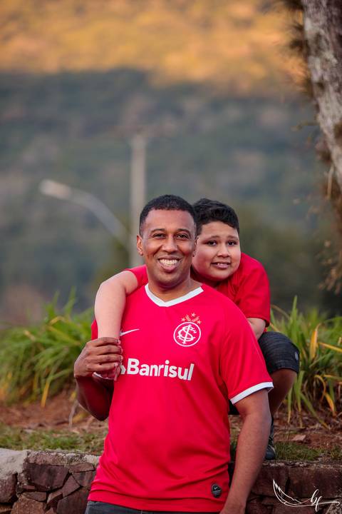Ensaio Gestante; Mãe de Menina; Fotografia gestante; Fotografia gestante São Leopoldo; Fotografia gestante; Fotografia de família; São Leopoldo; Fotografia com animais; Ensaio de família; Gravidez;'