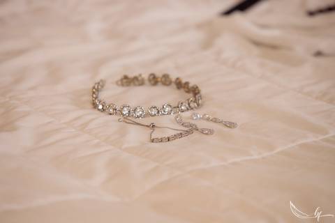 Maquiagem; Making of; Noiva; Noivo; Pré Wedding; Street Wedding; Celina Munhoz; Adriana Kruger; Manu Garcia; Camarim Madri; Wandering Wedding; São Francisco de Paula; Fotografia de Casal; Fotografia de Casamento; Pré Wedding; São Leopoldo; Belo Horizonte;'