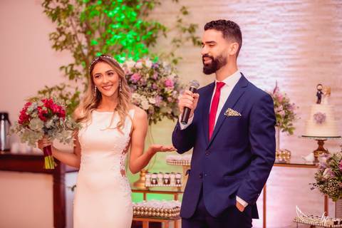 Maquiagem; Making of; Noiva; Noivo; Pré Wedding; Street Wedding; Celina Munhoz; Adriana Kruger; Manu Garcia; Camarim Madri; Wandering Wedding; São Francisco de Paula; Fotografia de Casal; Fotografia de Casamento; Pré Wedding; São Leopoldo; Belo Horizonte;'