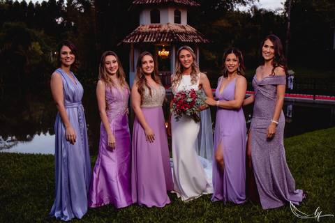 Maquiagem; Making of; Noiva; Noivo; Pré Wedding; Street Wedding; Celina Munhoz; Adriana Kruger; Manu Garcia; Camarim Madri; Wandering Wedding; São Francisco de Paula; Fotografia de Casal; Fotografia de Casamento; Pré Wedding; São Leopoldo; Belo Horizonte;'