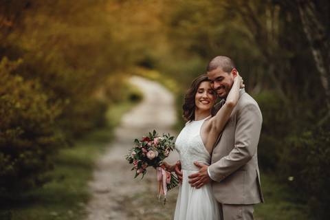 Ensaio dos NoivosNoiva, Bailarina, Making off Noiva, Curitiba, Vestido de noiva, Casar na igreja, festa, ar livre. Aliança, Perfume, Terno Noivo, Sapato, Zutti'