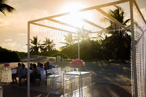 Decoração casamento na praia'