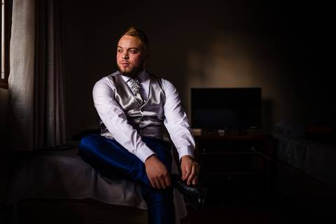 Making off do Noivo, Terno, Sapato'