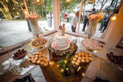 Casamento - Wedding Day - Vestido de Noiva - Noivo - Alianças - Buque'