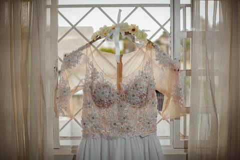 Casamento - Wedding Day - Vestido de Noiva - Noivo - Alianças - Buque'