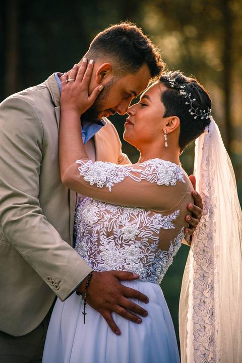 Casamento - Wedding Day - Vestido de Noiva - Noivo - Alianças - Buque'