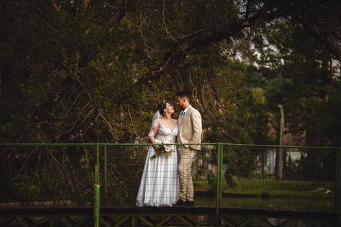 Casamento - Wedding Day - Vestido de Noiva - Noivo - Alianças - Buque'