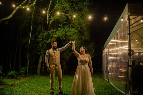 Casamento - Wedding Day - Vestido de Noiva - Noivo - Alianças - Buque'