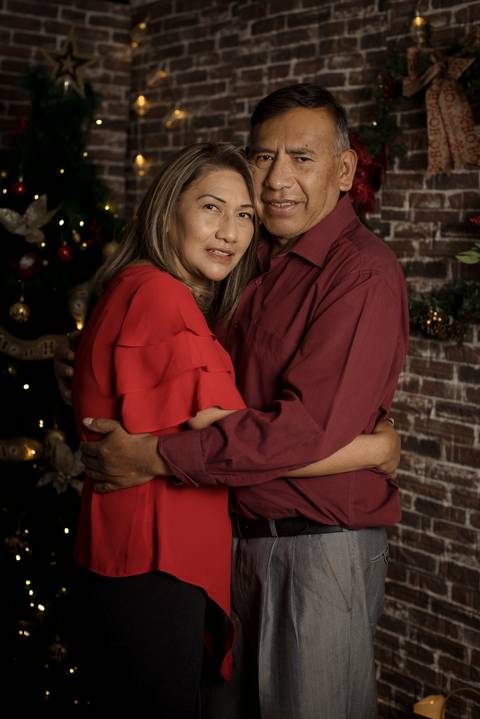 sesiones familiares la paz bolivia, fotografia familia, fotografo de familia la paz bolivia, sesiones navideñas, mini sesiones, navidad 2022'