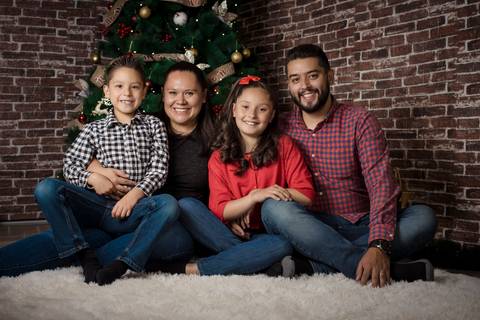 sesiones familiares la paz bolivia, fotografia familia, fotografo de familia la paz bolivia, sesiones navideñas, mini sesiones, navidad 2022'