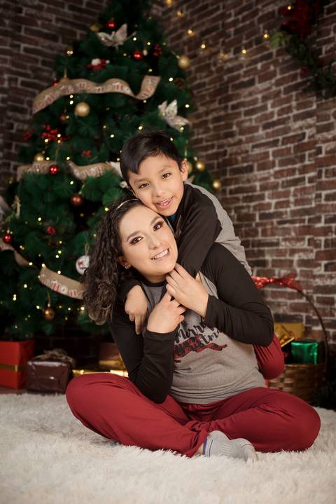 sesiones familiares la paz bolivia, fotografia familia, fotografo de familia la paz bolivia, sesiones navideñas, mini sesiones, navidad 2022'