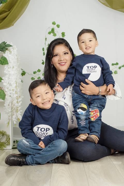 Fotografía de familia, fotografo de familias La Paz Bolivia, dia de la madre , mini sesiones '