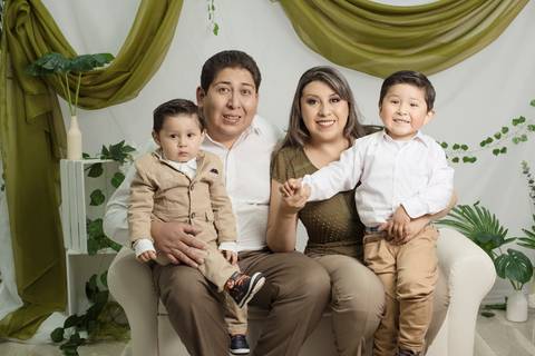 Fotografía de familia, fotografo de familias La Paz Bolivia, dia de la madre , mini sesiones '