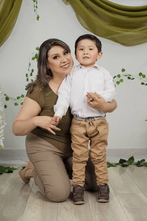 Fotografía de familia, fotografo de familias La Paz Bolivia, dia de la madre , mini sesiones '