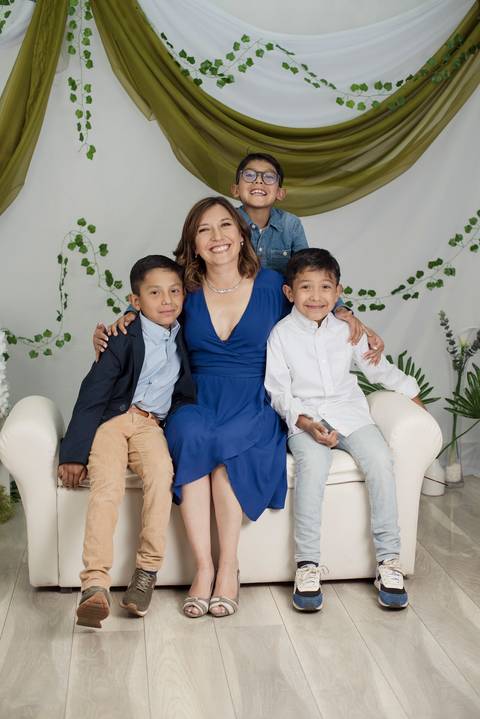 Fotografía de familia, fotografo de familias La Paz Bolivia, dia de la madre , mini sesiones '