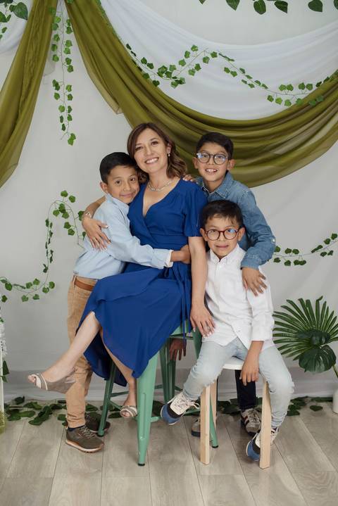 Fotografía de familia, fotografo de familias La Paz Bolivia, dia de la madre , mini sesiones '