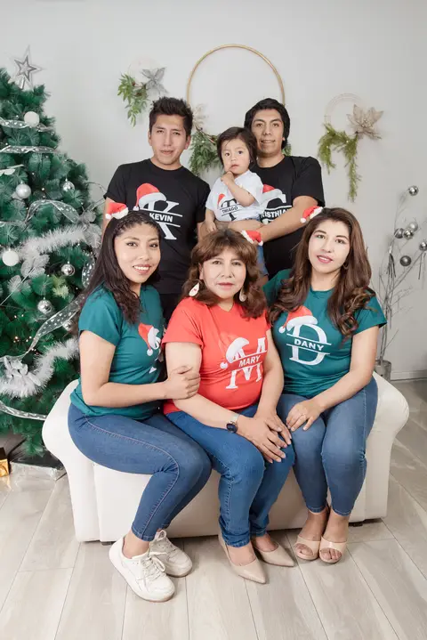 fotografía de navidad, fotografo de familias la paz bolivia, familia boliviana , navidad, mini sesiones navideñas, fotos navideñas'