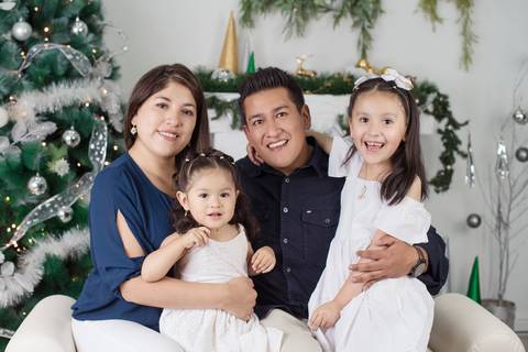fotografía de navidad, fotografo de familias la paz bolivia, familia boliviana , navidad, mini sesiones navideñas, fotos navideñas'