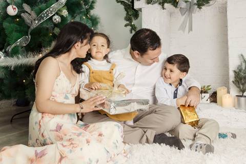 fotografía de navidad, fotografo de familias la paz bolivia, familia boliviana , navidad, mini sesiones navideñas, fotos navideñas'